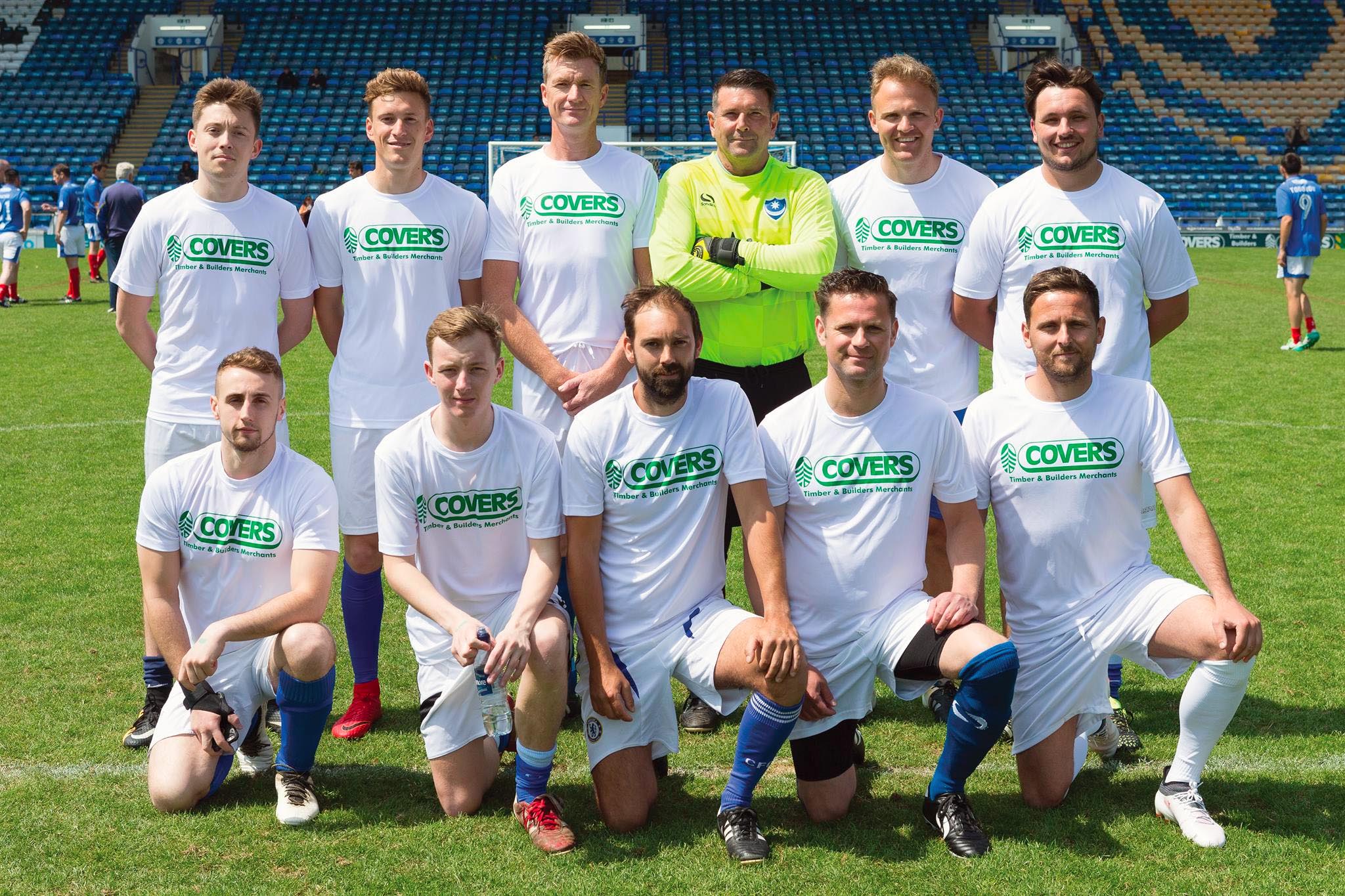 Covers donates £5,000 to Portsmouth FC Academy